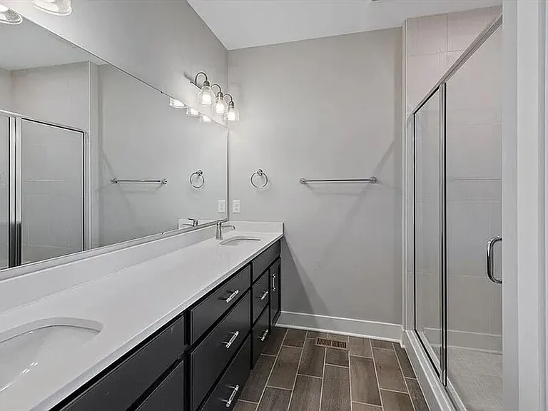7234 Otley Dr — Photo 24