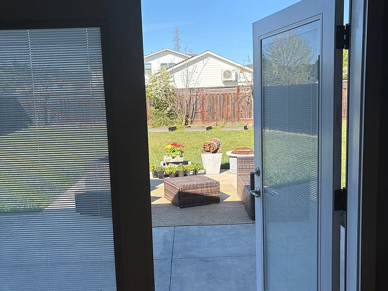 Dorchester Dr — Photo 3