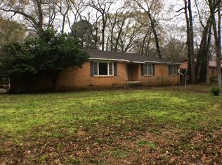 536 Indian Creek Dr, Palestine, TX 75801