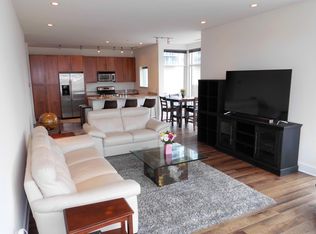 1550 E Royall Pl UNIT 401, Milwaukee, WI 53202