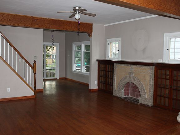 3rd image of 16 Atwater Pkwy