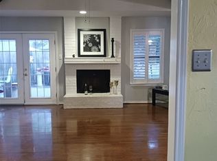 1517 Autumn Chase Sq, Bedford, TX 76022
