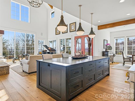 3rd image of 120 Boulder Creek Way