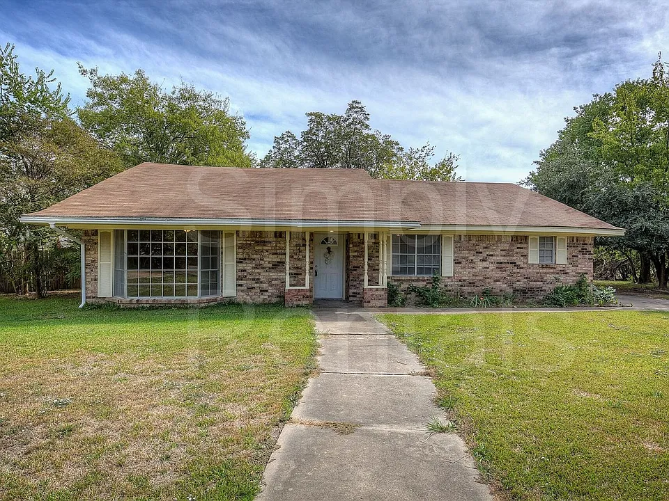 6426 Chapman Dr