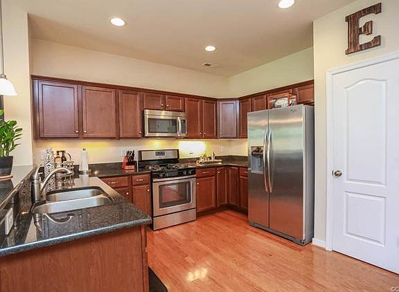 5th image of 7423 Washington Arch Dr #7423