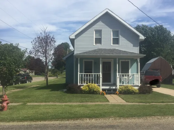 102 E Oakley St, Glasford, IL 61533