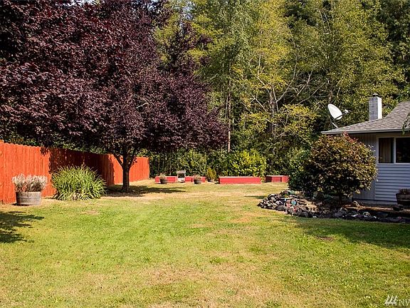 5th image of 10015 Brookwood Ct SE