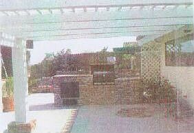 Pleanty of room to Entertain