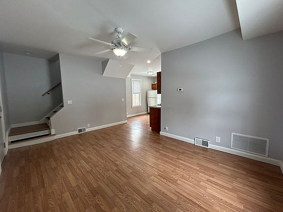5th image of 221 1/2 Grace St