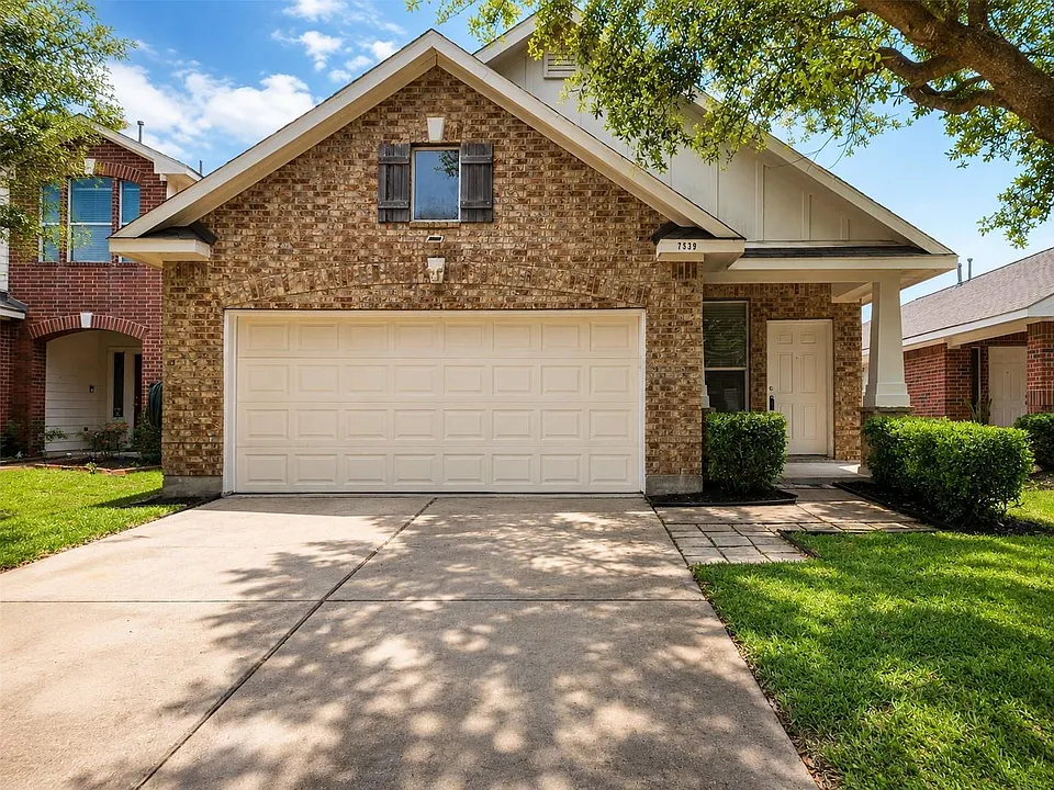 7539 Legacy Pines Dr