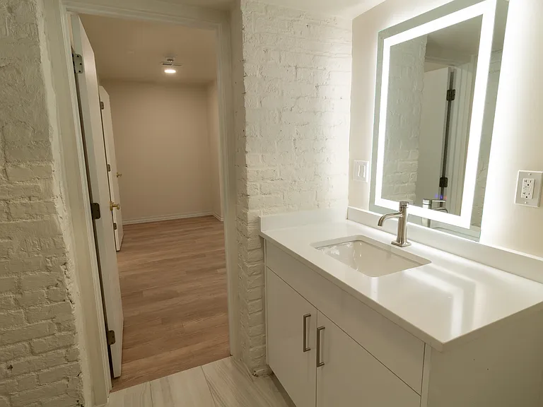 17 N Pearl St #1 — Photo 20