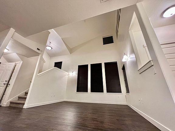4th image of 3738 W Jacinda Ln