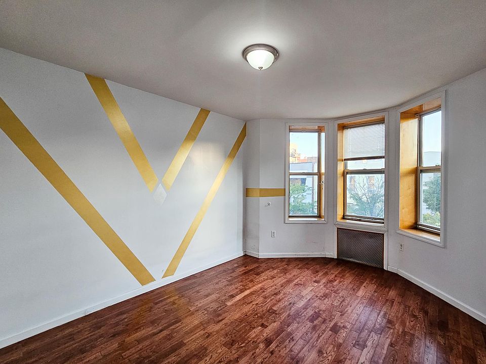 1st image of 1026 39th St #2