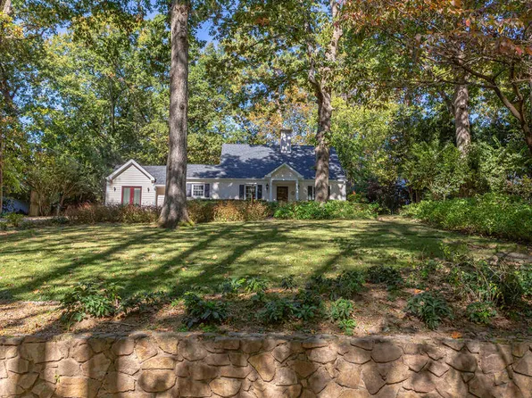 519 Dogwood Dr, Chapel Hill, NC 27516