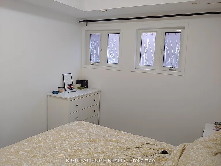 310 John St #162 — Photo 28