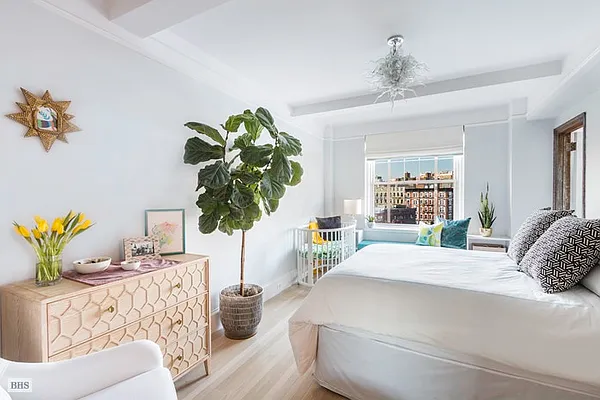 Sold by Brown Harris Stevens | media 17