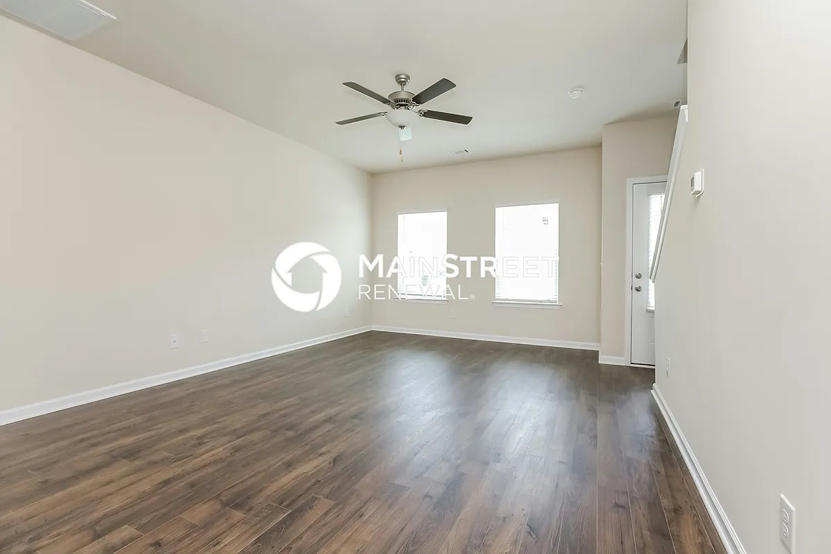Living Room - 1075 Arlene Dr