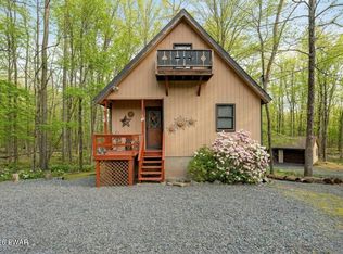 331 Chestnuthill Dr, Lake Ariel, PA 18436