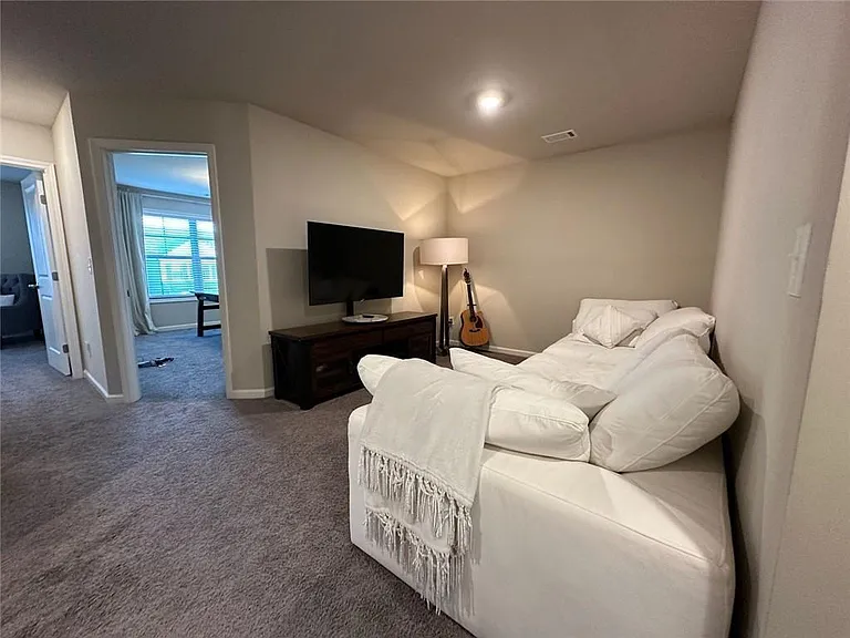 126 Auburn Crossing Dr — Photo 21