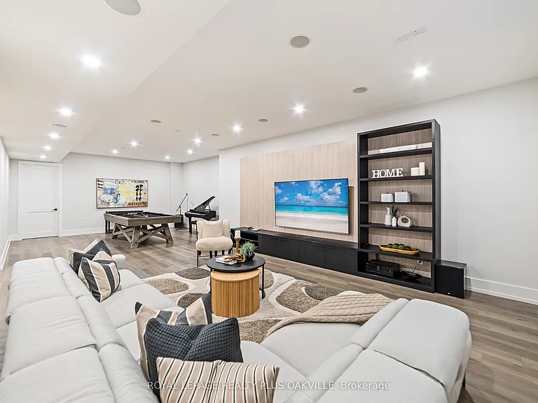 2057 Salvator Blvd — Photo 39