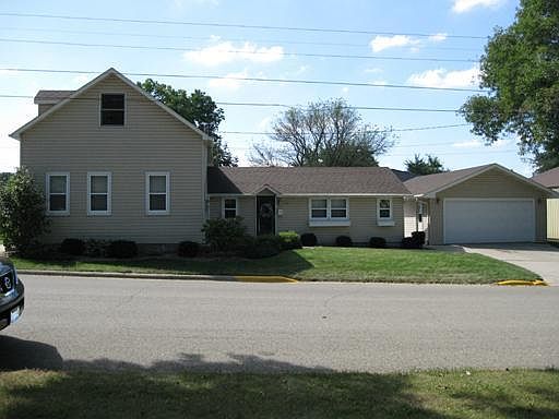 1st image of 128 E Court St