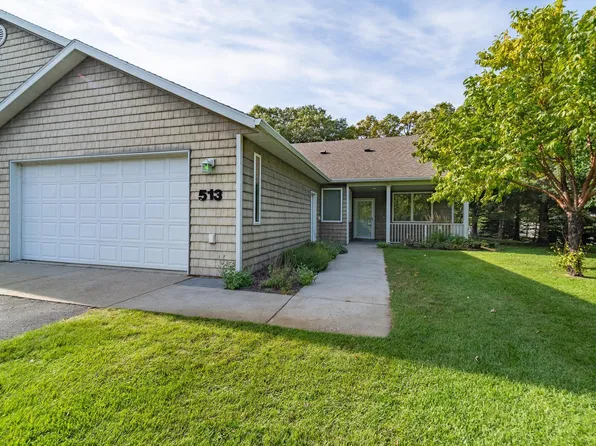 513 Shoreacres Ct SW, Bemidji, MN 56601
