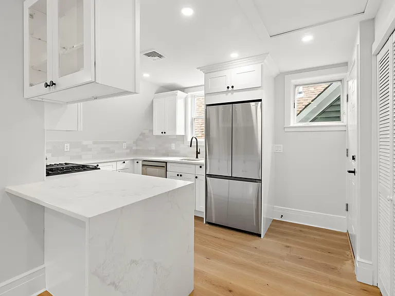 140 Shippen St #3 — Photo 4