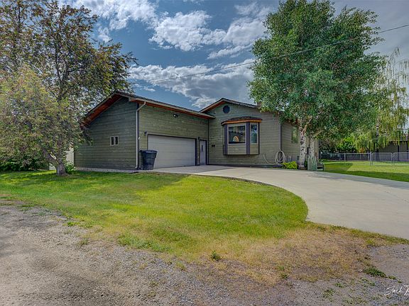 2nd image of 620 Higgins Ave