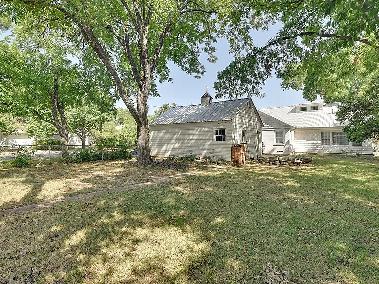 3741 Hilltop Rd — Photo 15