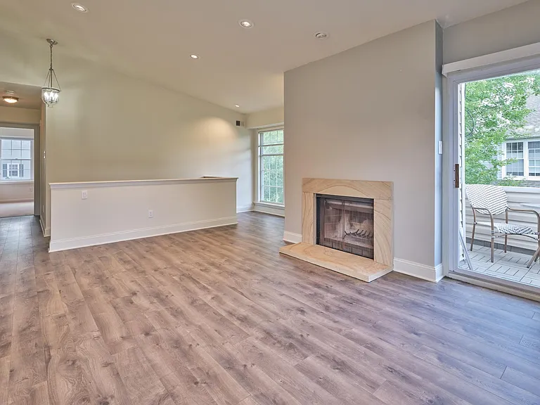 51 Meadow Ln — Photo 10