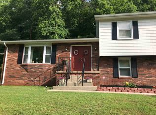 926 Buff Crk, Hurricane, WV 25526