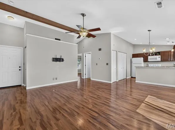 904 Sugar Lake Ct Unit 7, Saint Peters, MO 63376