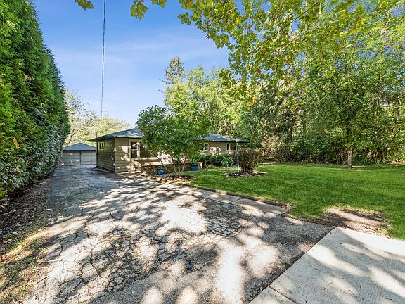 2nd image of 802 Oceola Dr