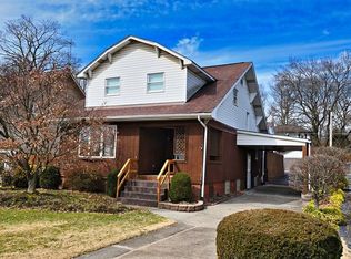 1003 Freeport Rd, Natrona Heights, PA 15065