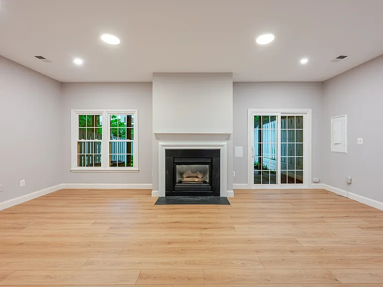 2714 Earls Ct — Photo 26