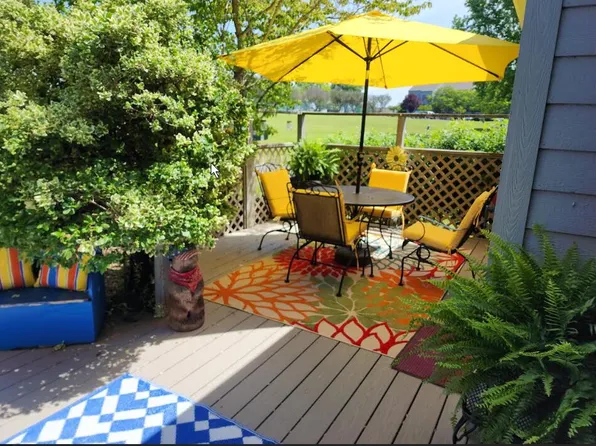 175 Clubhouse Tower Dr, Moneta, VA 24121