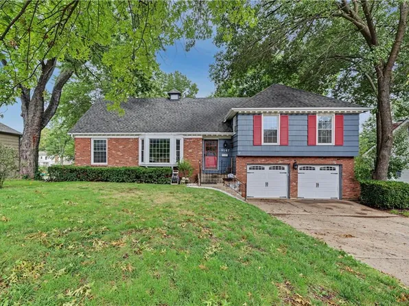 9147 Westbrooke Dr, Overland Park, KS 66214