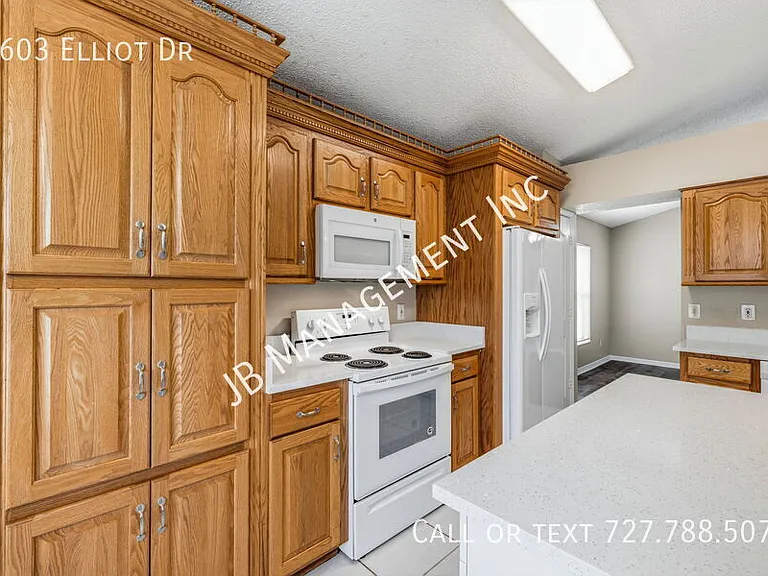 6603 Elliot Dr — Photo 14