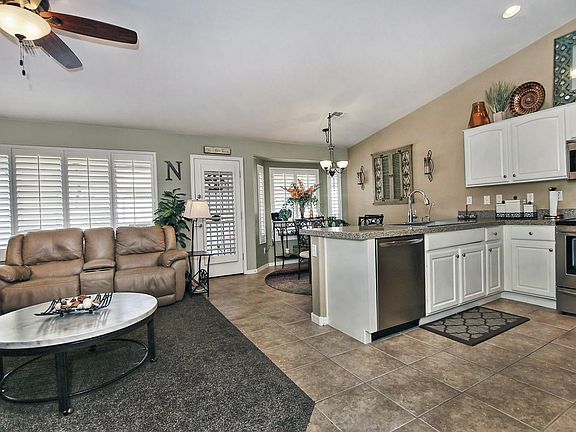 5th image of 3844 E Gleneagle Pl