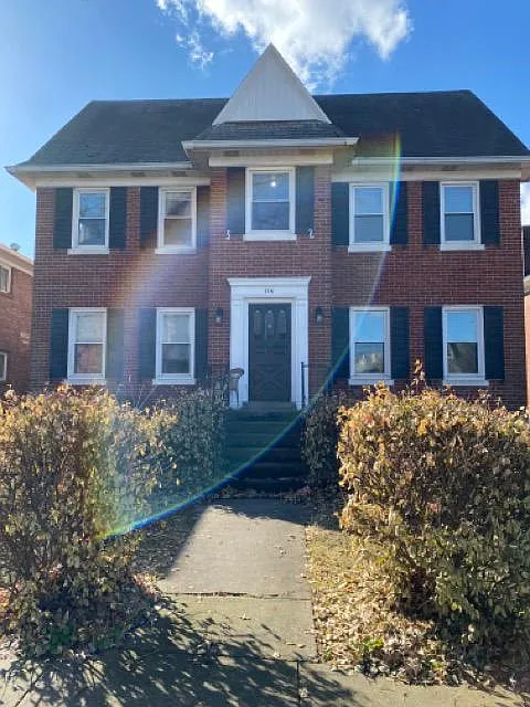 116 Wiltshire Ave #4