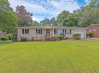2715 Mercedes Ave NW, Huntsville, AL 35810