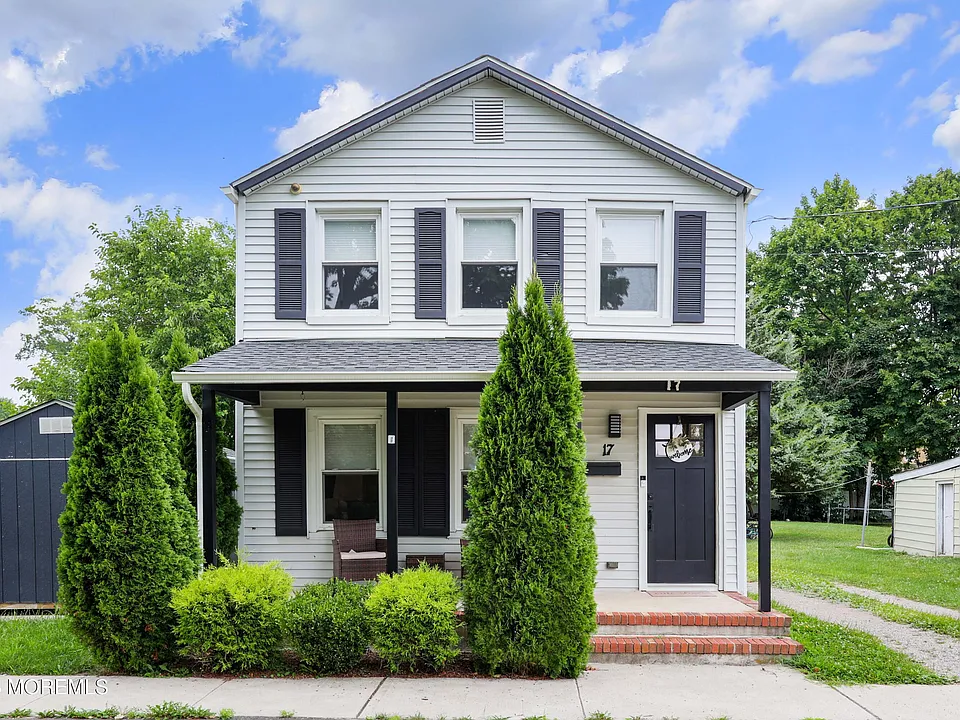 17 Clinton St