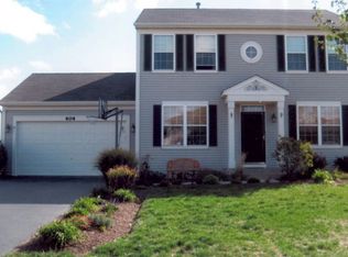 404 Kensington Dr, Oswego, IL 60543