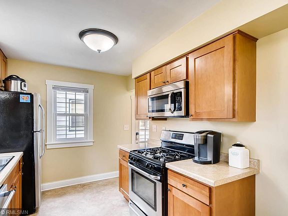 4th image of 5036 Vincent Ave N