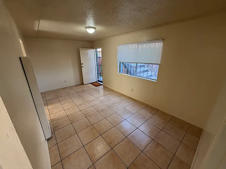 4056 Chamoune Ave #1 — Photo 2