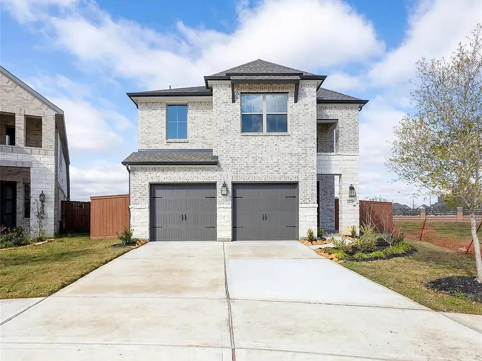 24130 Elkhorn Glen Ln