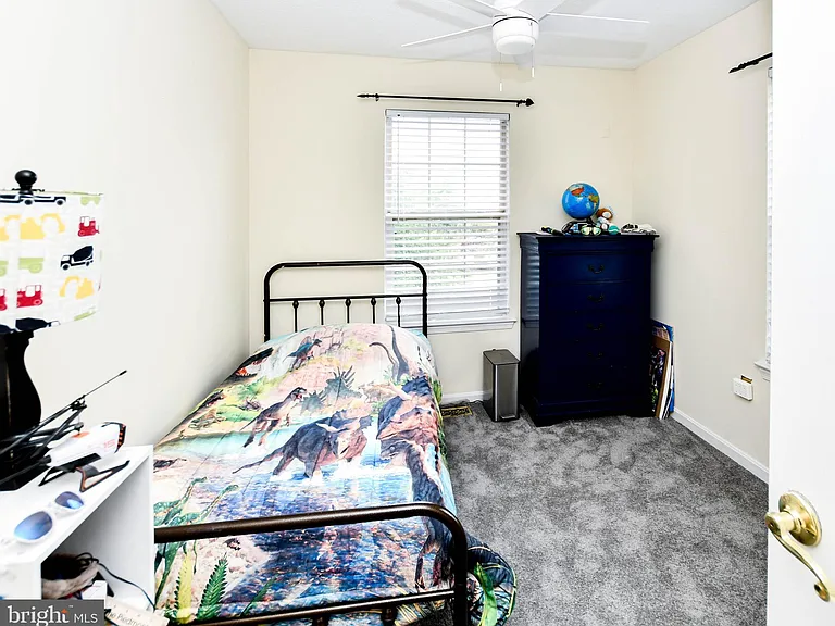 1401 Deep Gorge Ct — Photo 23
