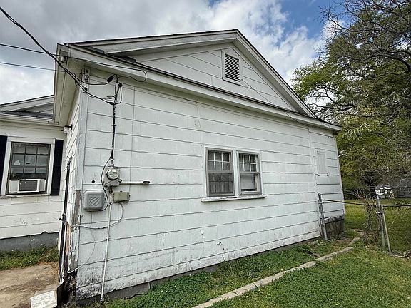 5th image of 66 E Rollins Rd