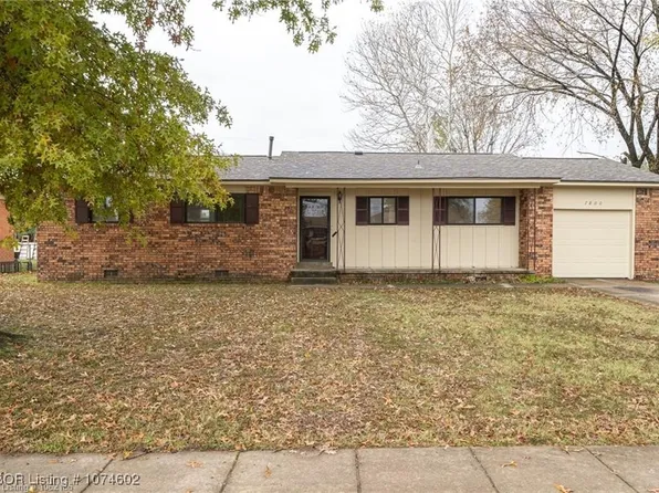 7800 Hermitage Dr, Fort Smith, AR 72908
