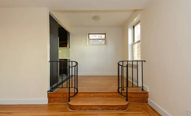 Sold by EZ Premier Realty | media 16